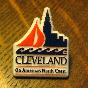 ⛵️ Cleveland Ohio Vintage Lapel Pin